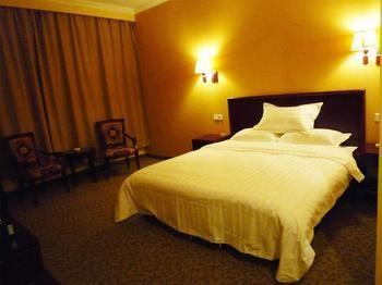 Country Garden Hotel Лоян Экстерьер фото